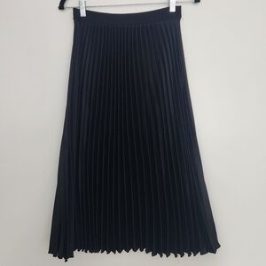 H&M Pleated Satin Midi Skirt (6)